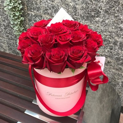 Красные розы (Эквадор) в коробке